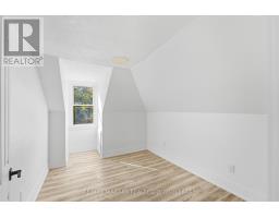 Upper - 34 Haig Street, St  Catharines, ON L2R6K8 Photo 7