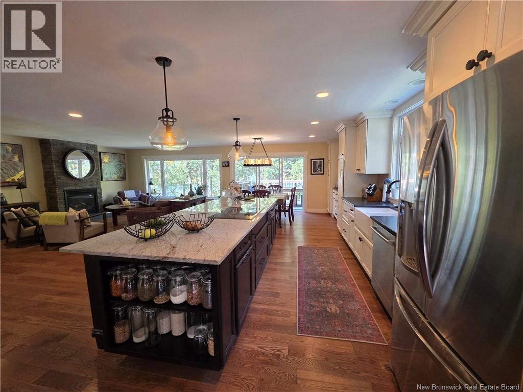28 River Lane - Image 11