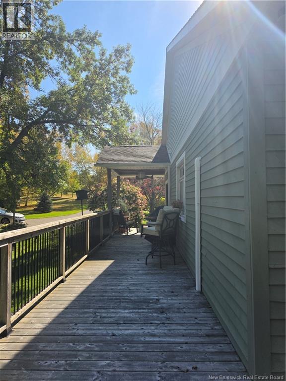 28 River Lane - Image 6