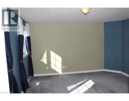 184 Northampton Crescent Unit# B, Waterloo, ON N2T2M5 Photo 11