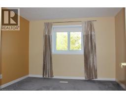 184 Northampton Crescent Unit# B, Waterloo, ON N2T2M5 Photo 13
