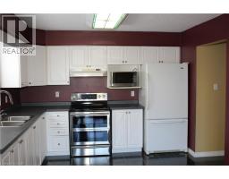 Kitchen - 184 Northampton Crescent Unit# B, Waterloo, ON N2T2M5 Photo 9