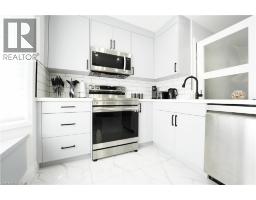 Kitchen - 136 Jansen Avenue, Kitchener, ON N2A2L7 Photo 10