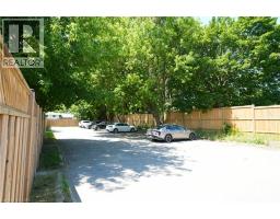 136 Jansen Avenue, Kitchener, ON N2A2L7 Photo 28