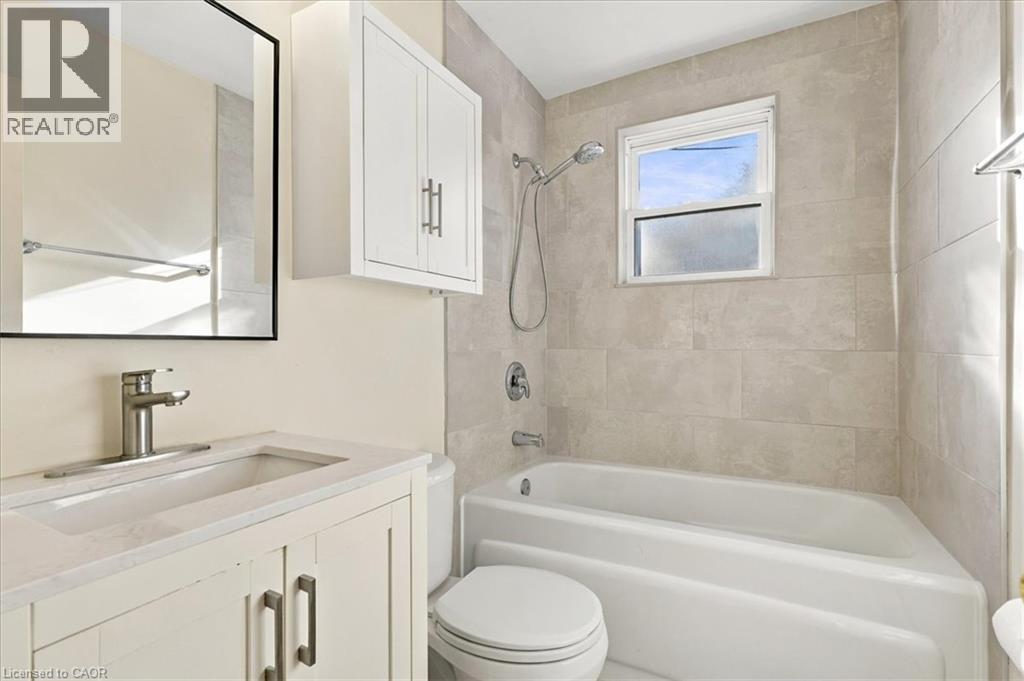 115 ROXBOROUGH Avenue - 31