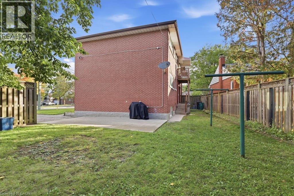 115 ROXBOROUGH Avenue - 5