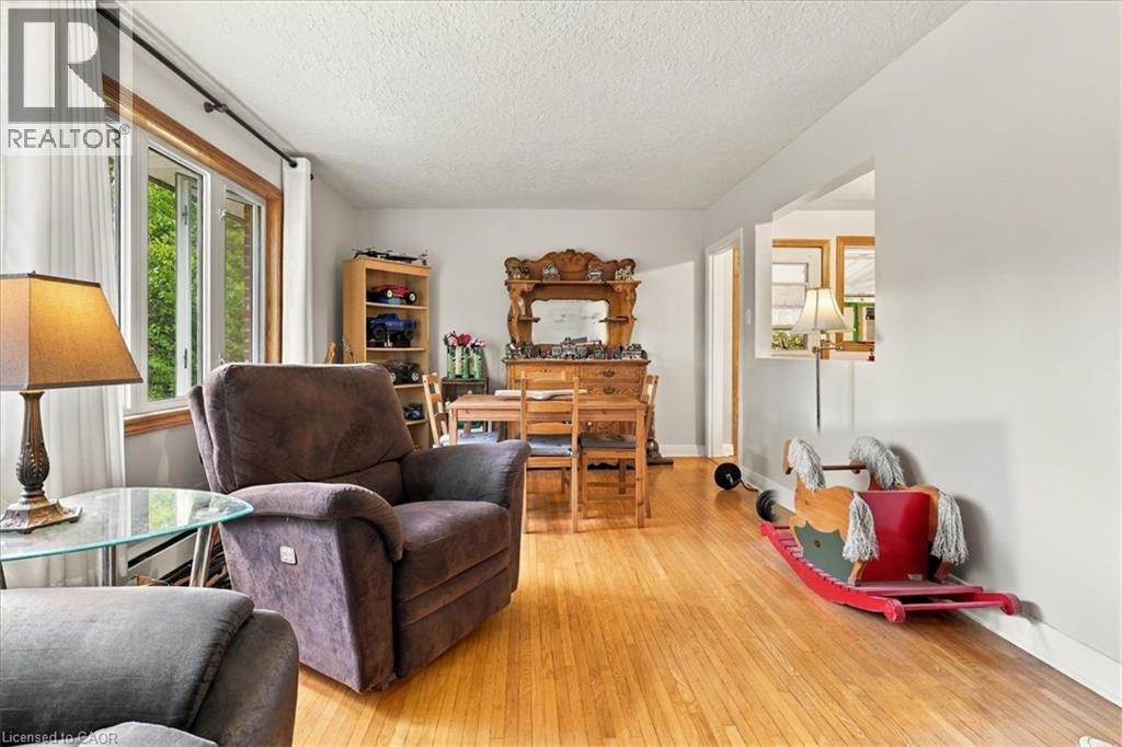 115 ROXBOROUGH Avenue - 7