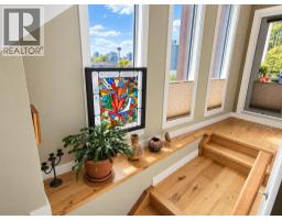 1, 532 4 Avenue NE - photo 5