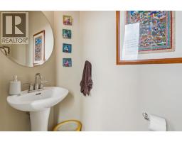 1, 532 4 Avenue NE - photo 33