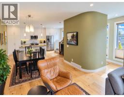 1, 532 4 Avenue NE - photo 8