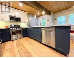 886 Muskoka 10 Road, Huntsville, ON P0B1L0 Photo 15
