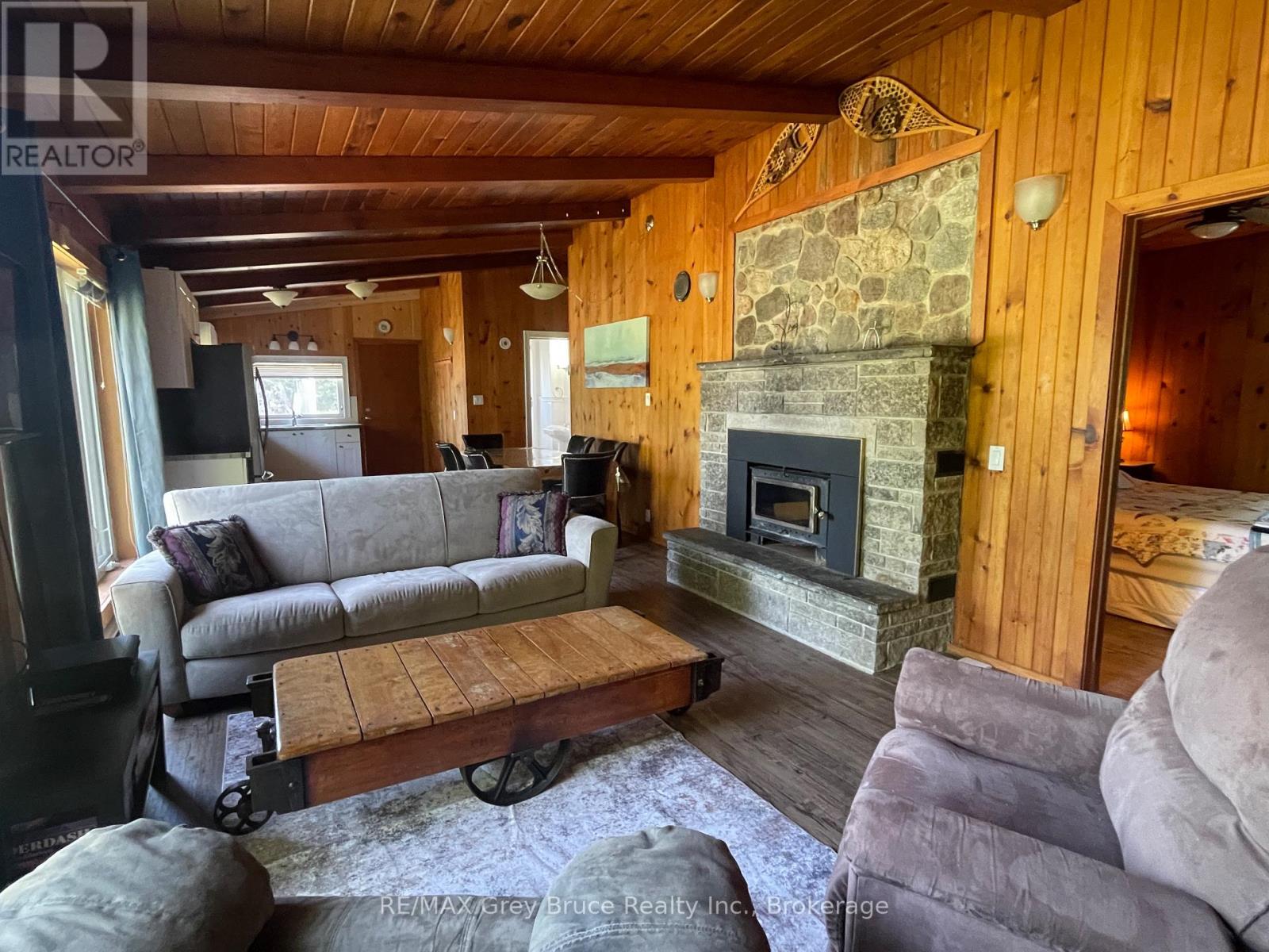 173 ISTHMUS BAY ROAD - Image 8