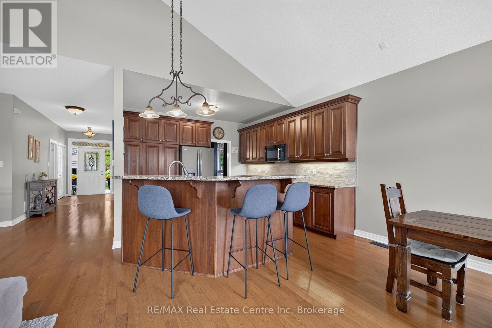 117 HAYWARD COURT - 12
