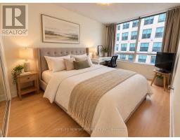 412 - 20 Blue Jays Way, Toronto, ON M5V3W6 Photo 8