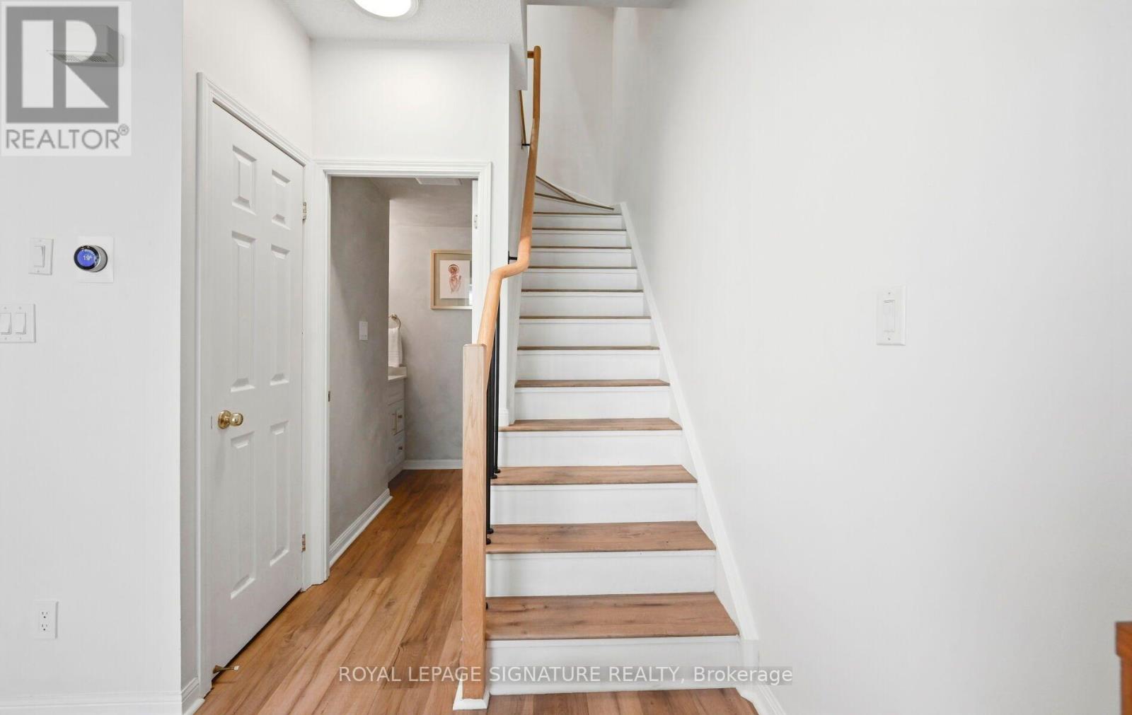 555- 36 Stadium Road, Toronto, ON photo 18