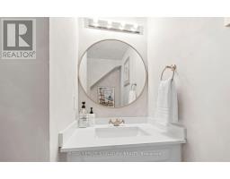555 - 36 Stadium Road, Toronto, ON M5V3P4 Photo 17