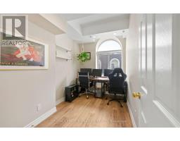 555 - 36 Stadium Road, Toronto, ON M5V3P4 Photo 25