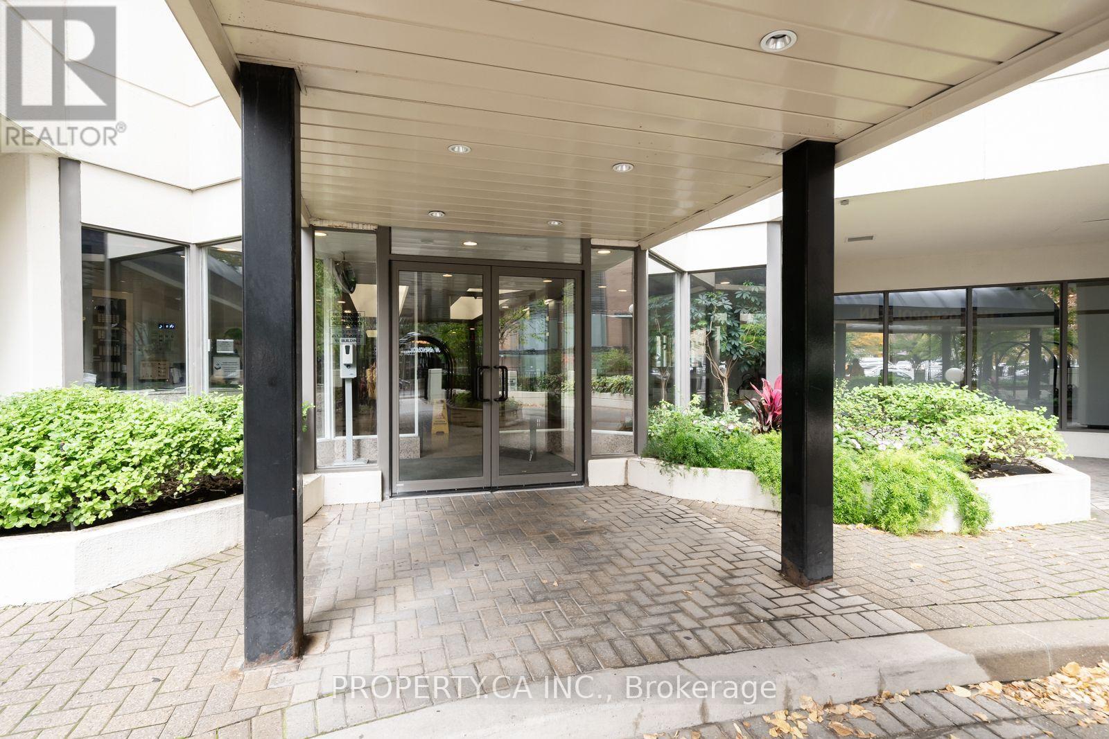 1001- 25 Maitland Street West, Toronto, ON photo 4