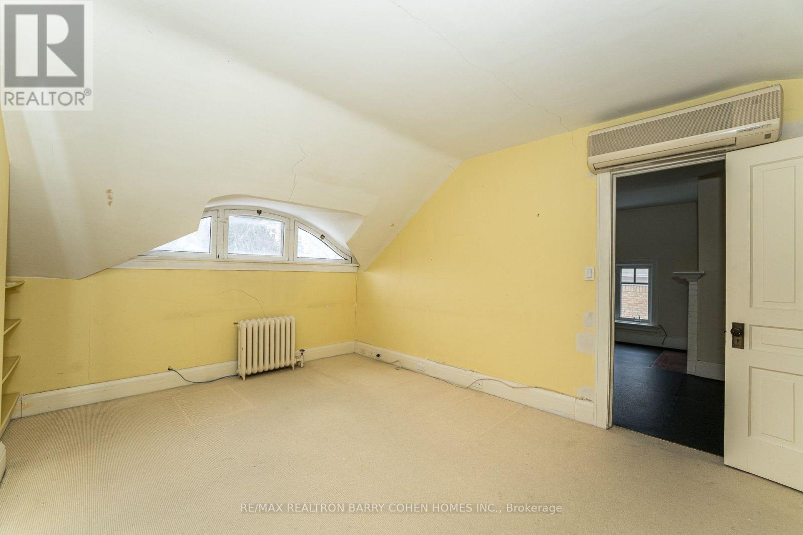 28 DUNVEGAN ROAD - 35