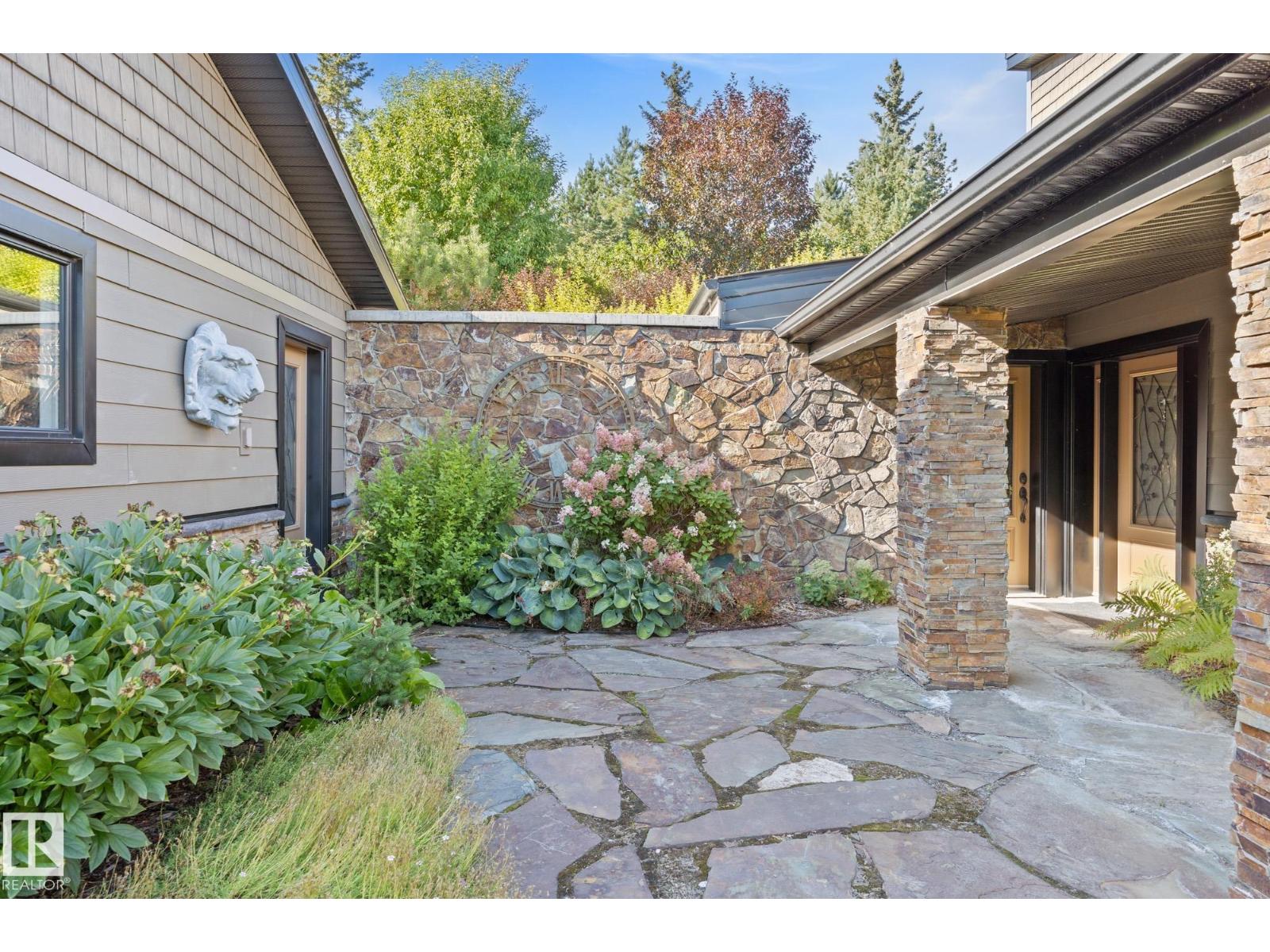 51109 RGE ROAD 210 - 9