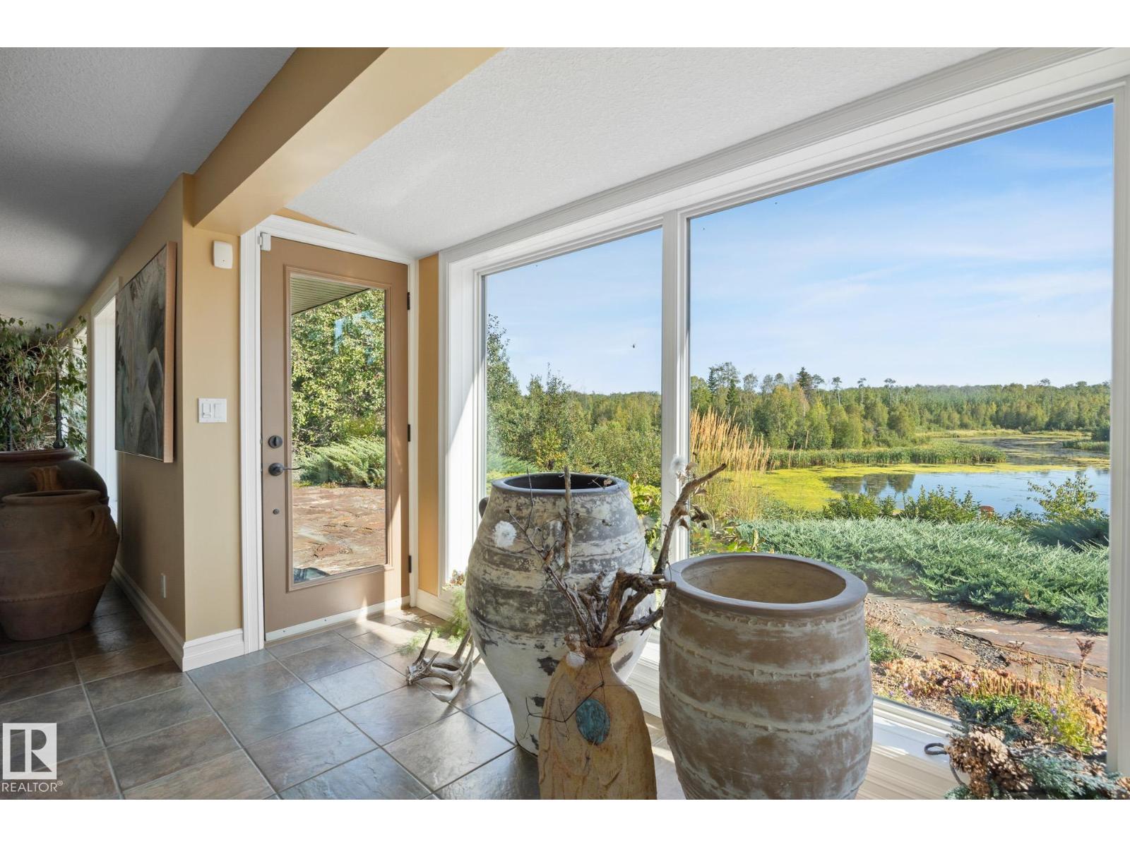 51109 RGE ROAD 210 - 18