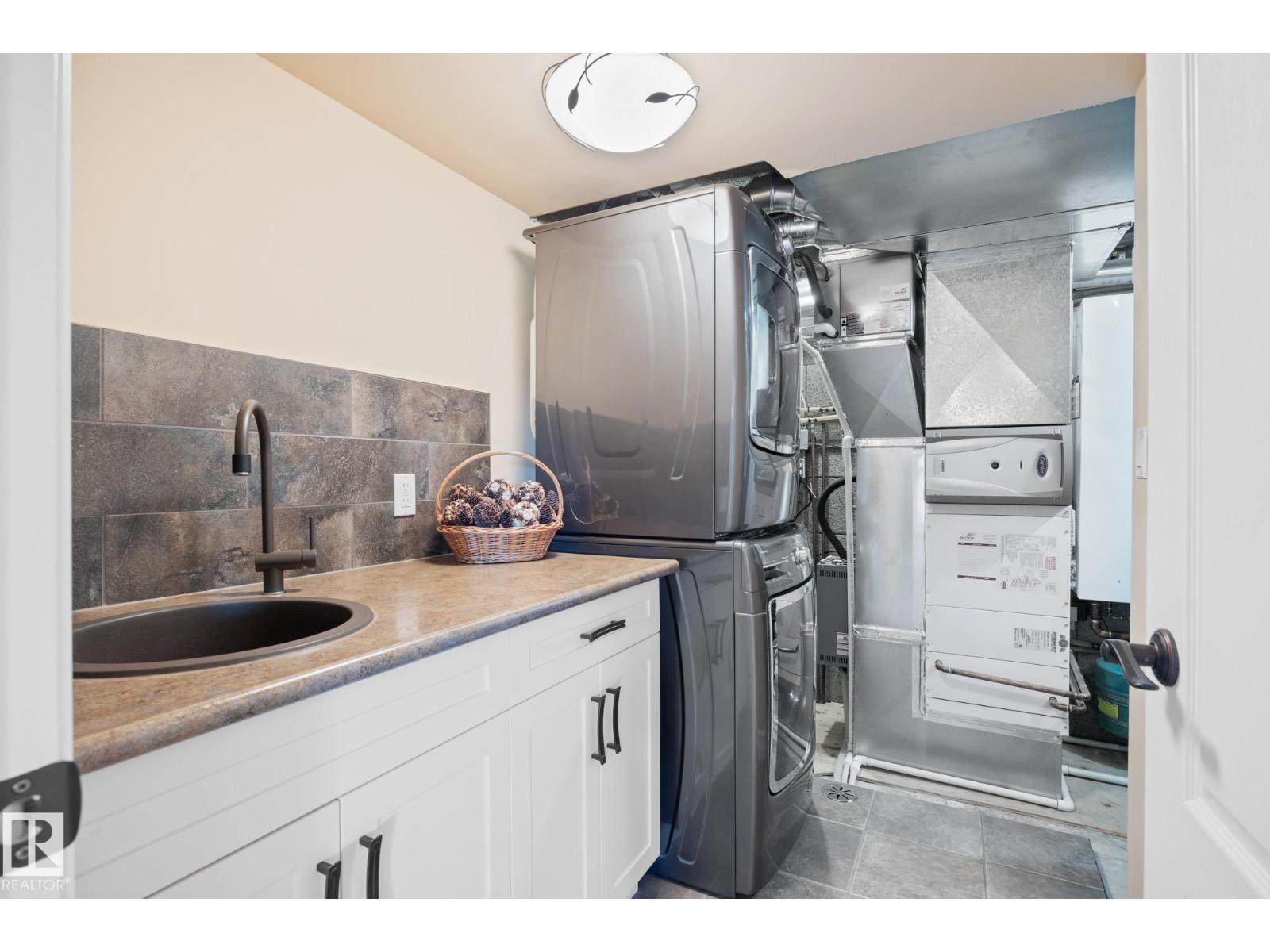 51109 RGE ROAD 210 - 35