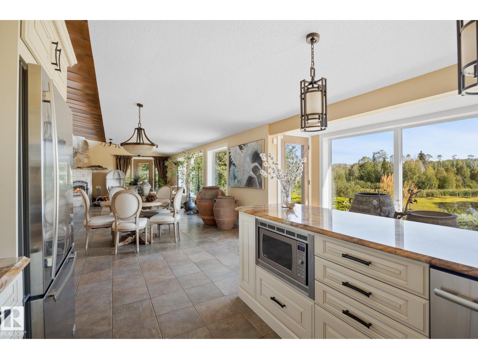 51109 RGE ROAD 210 - 17