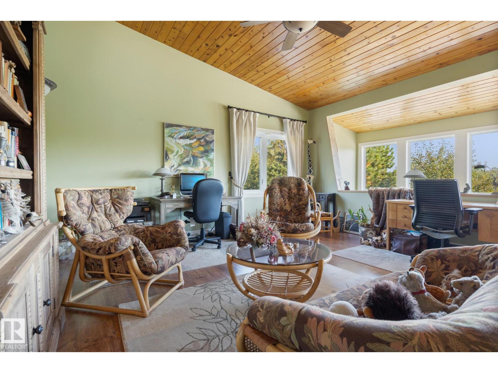 51109 RGE ROAD 210 - 36