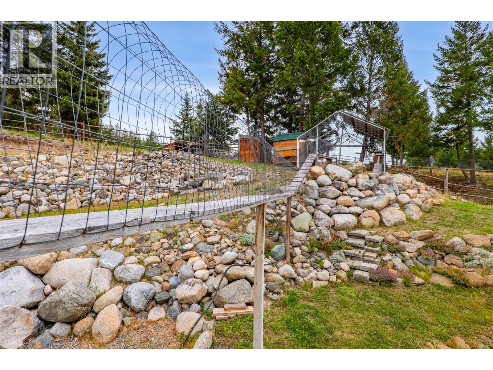 11460 Hwy 97C Highway - Image 17