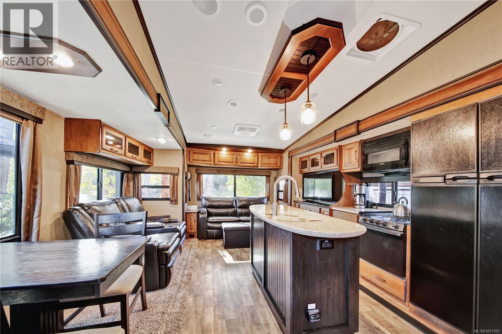 #25 10750 Central Lake Rd - 20