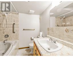 30 Invermarge Drive, Toronto, ON M1C3M4 Photo 43