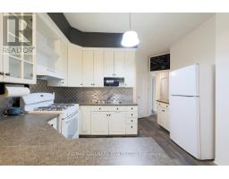 Main Floor - 405 Kingston Road, Toronto, ON M4L1V1 Photo 7