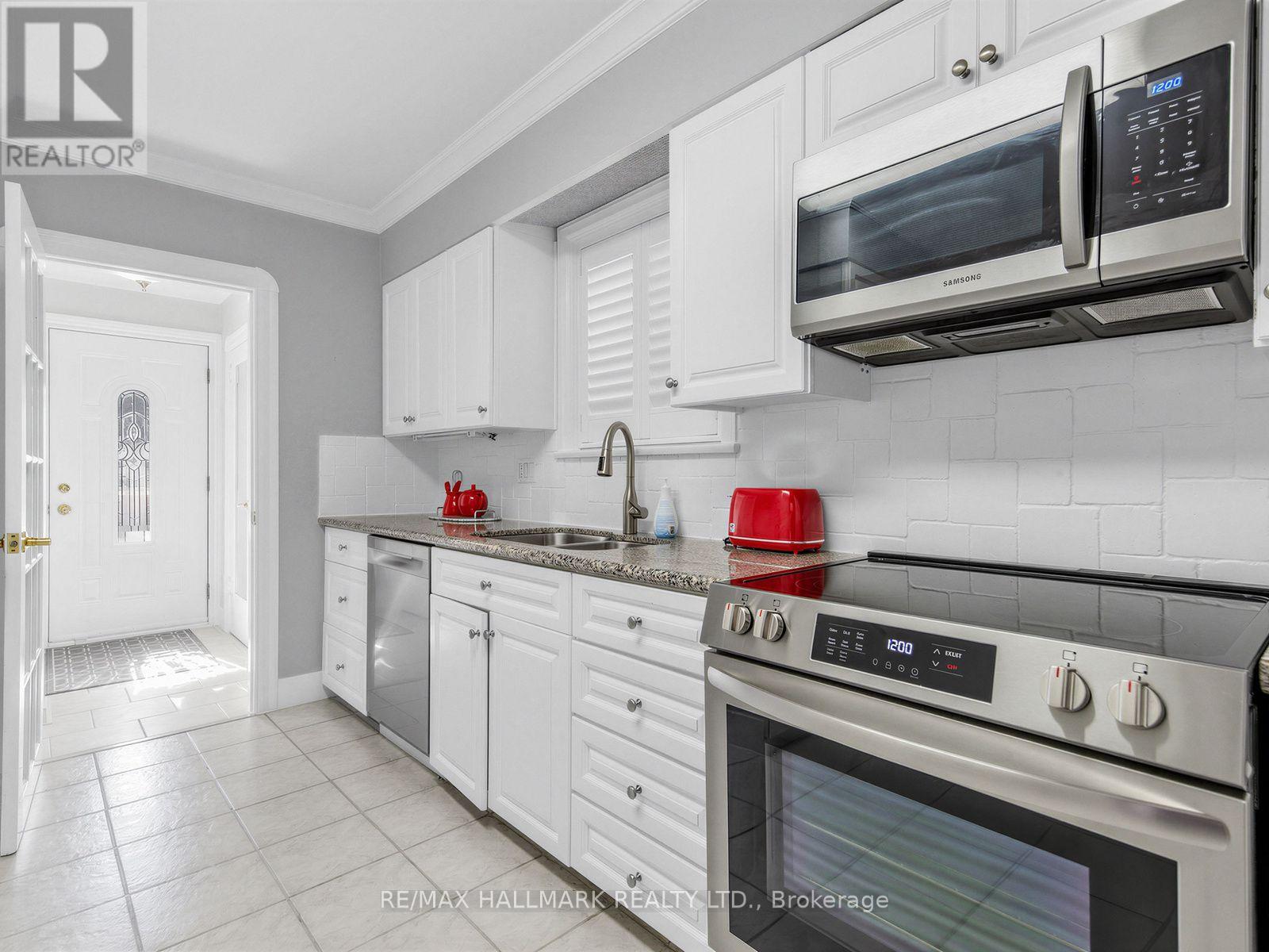 224 O' Connor Drive, Toronto, ON photo 13