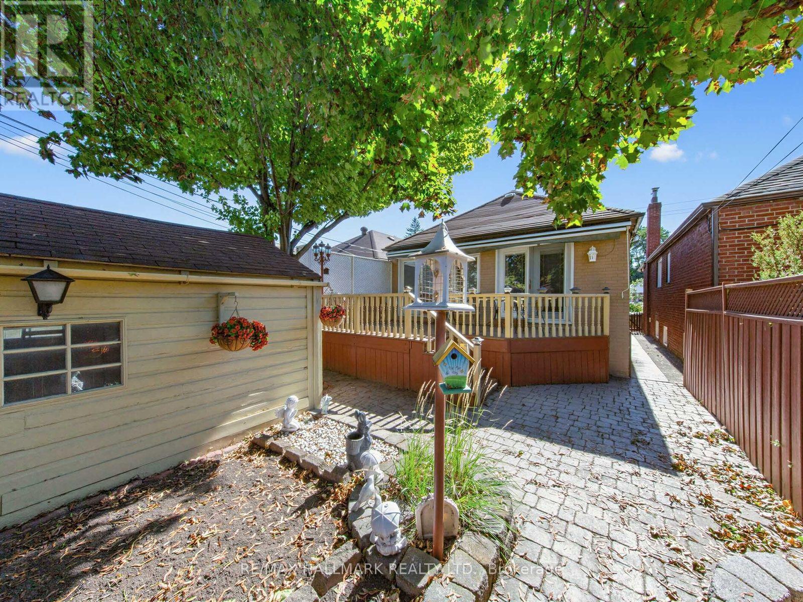 224 O' Connor Drive, Toronto, ON photo 29