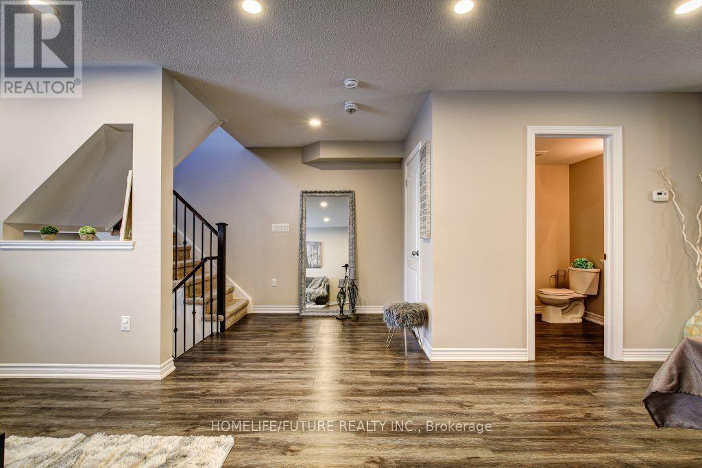 26 Streathern Way, Clarington, ON photo 5