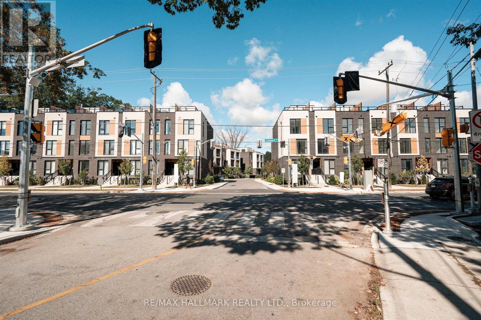 #7 178 CLONMORE AVENUE - 1