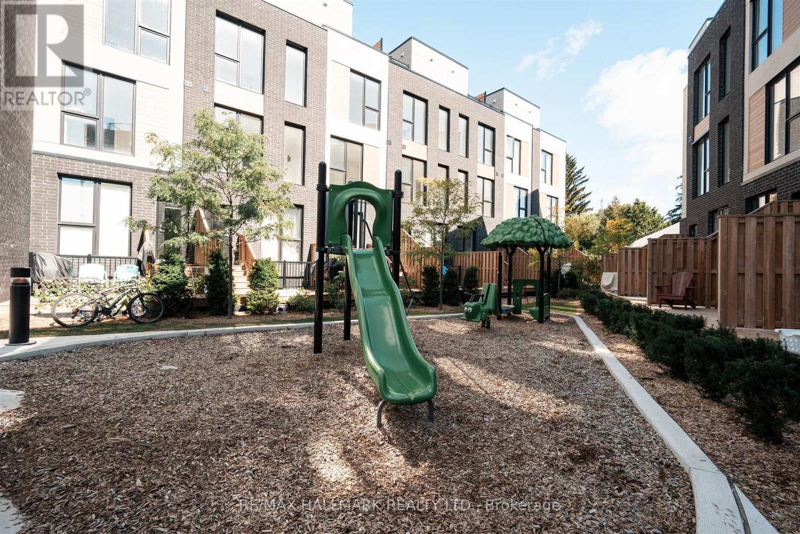 #7 178 CLONMORE AVENUE - 46