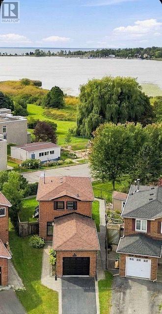 1177 Tanzer Court, Pickering, ON photo 2