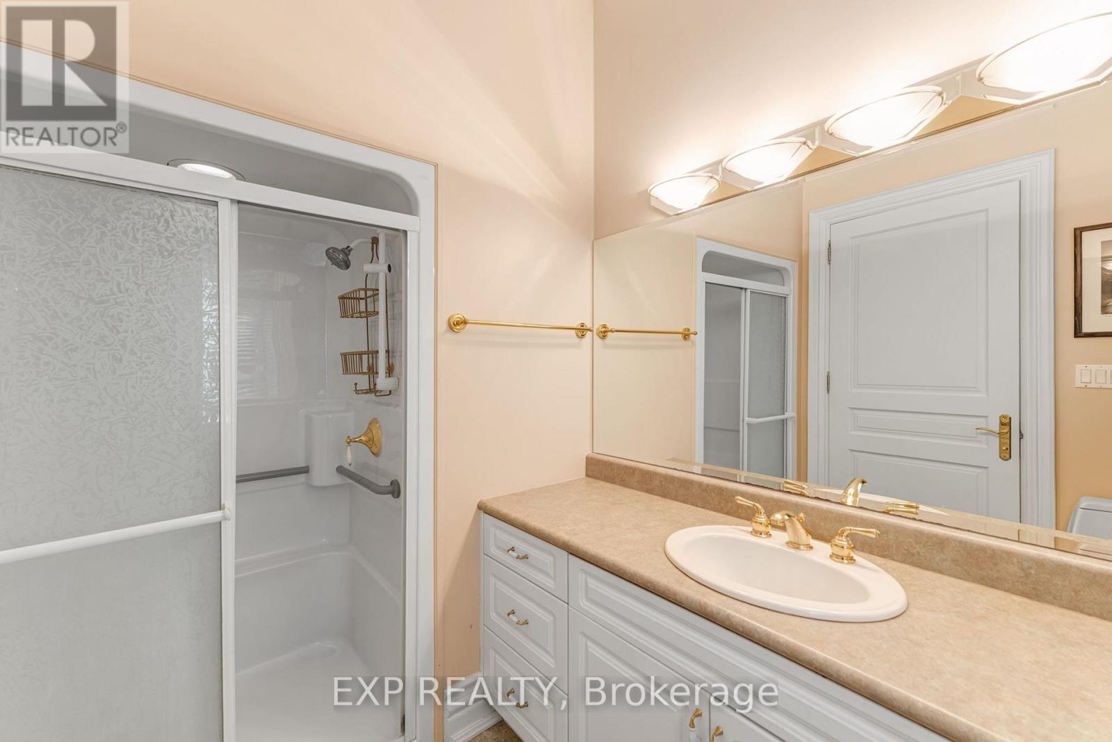 65 Offord Crescent, Aurora, ON photo 24