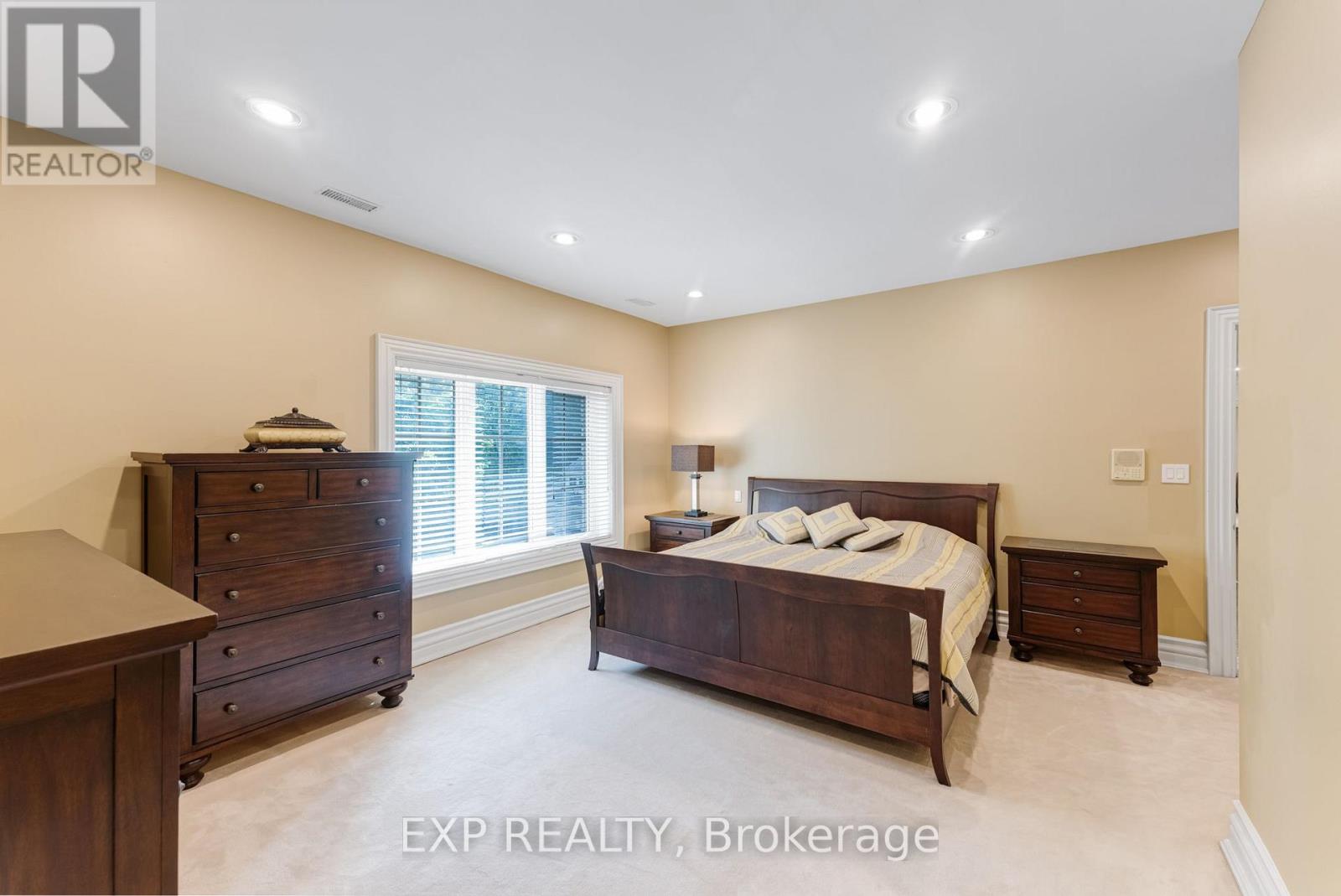 65 Offord Crescent, Aurora, ON photo 31