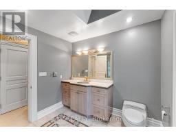 65 Offord Crescent, Aurora, ON L4G0K5 Photo 32