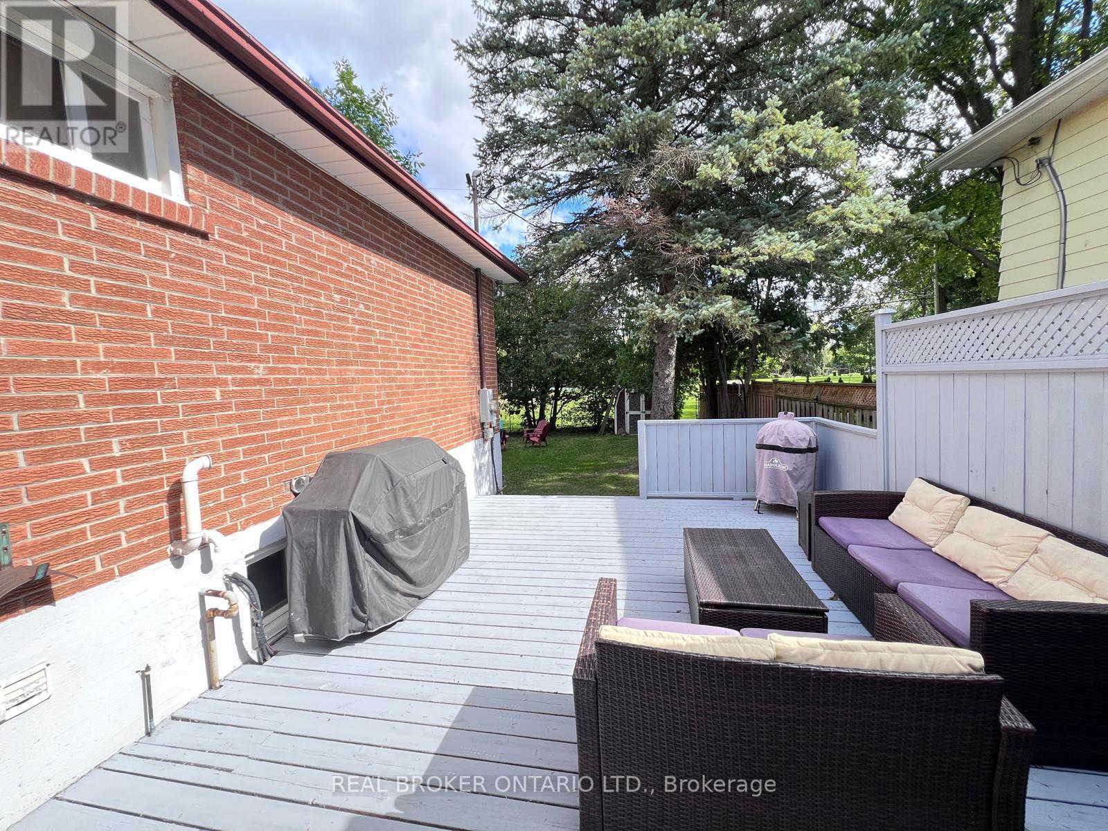 105 Fred Varley Drive, Markham, ON photo 16