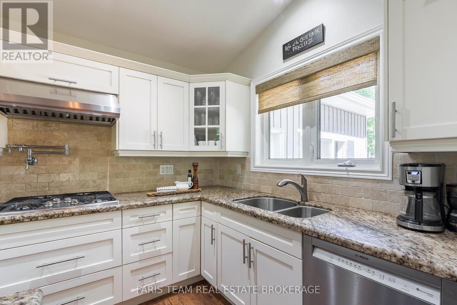 15 Rosemary Road, Tiny, ON photo 8