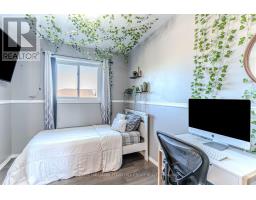 17 Bruce Crescent, Barrie, ON L4N8T8 Photo 9