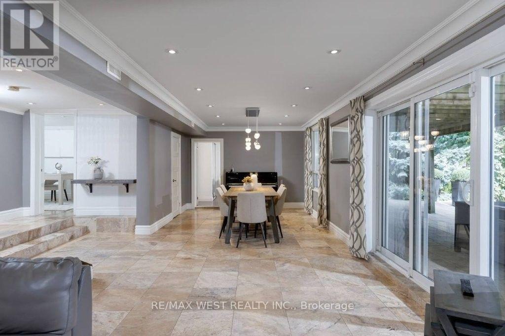 4653 Dundas Street West, Toronto, ON photo 22