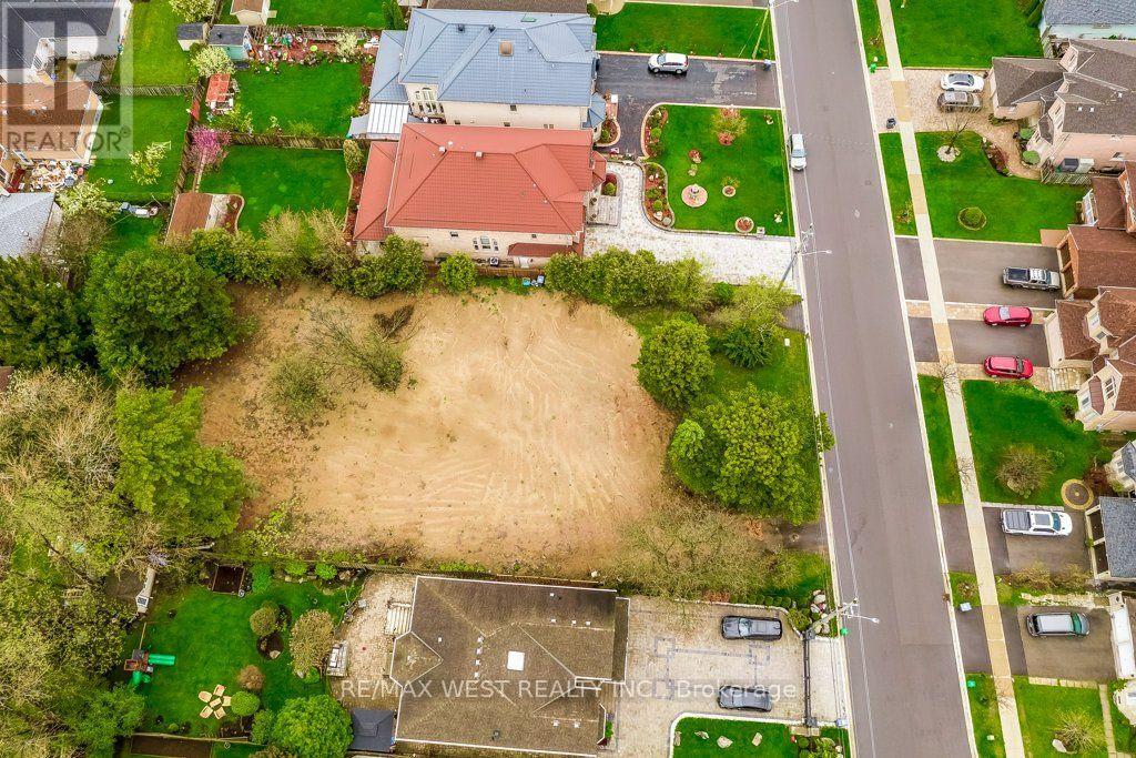 Fairview Road West, Mississauga, ON photo 15