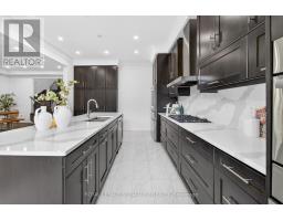 1493 Ford Strathy Crescent, Oakville, ON L6H3W9 Photo 10