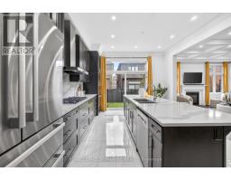 1493 Ford Strathy Crescent, Oakville, ON L6H3W9 Photo 12
