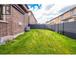 1493 Ford Strathy Crescent, Oakville, ON L6H3W9 Photo 13