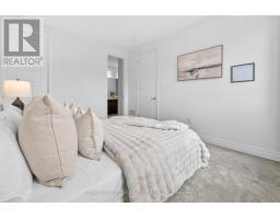 1493 Ford Strathy Crescent, Oakville, ON L6H3W9 Photo 30